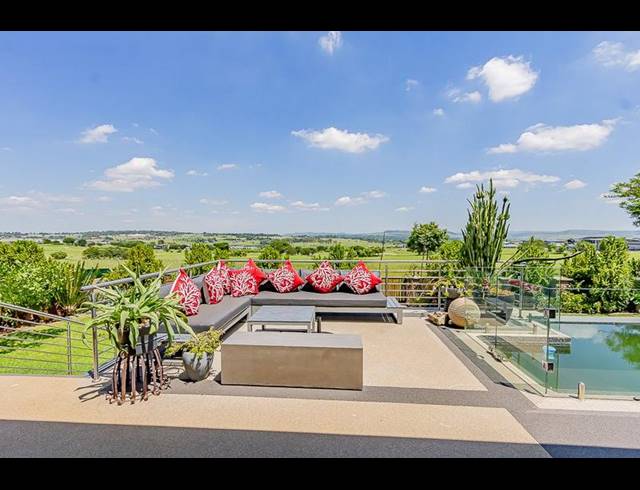 4 BEDROOM HOUSE FOR SALE IN COPPERLEAF ESTATE